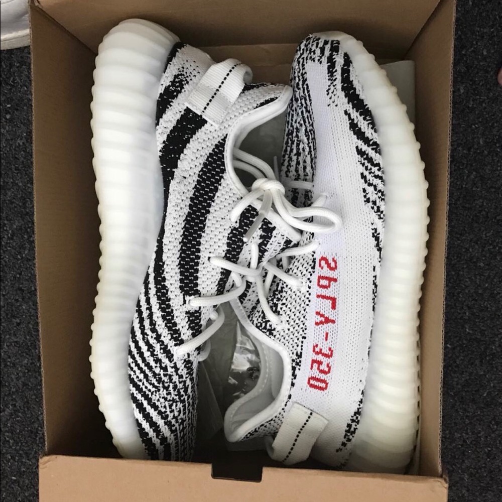 Yeezy Zebra 350 V2